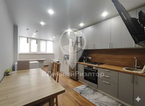 1-к квартира, 2/18 эт., 52м²