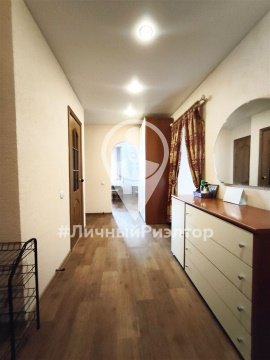 2-к квартира, 1/10 эт., 67м²